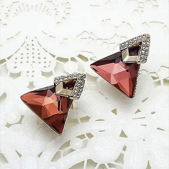 Triangle Shaped Red Brown Swarovsiki Element Crystal Leverback Stud Earrings - Picture 3 of 5